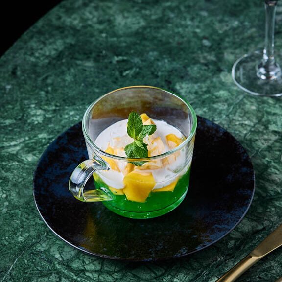 Soupe de mangue au lait de coco